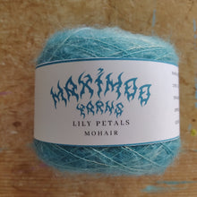Load image into Gallery viewer, Lily Petals - Mohair